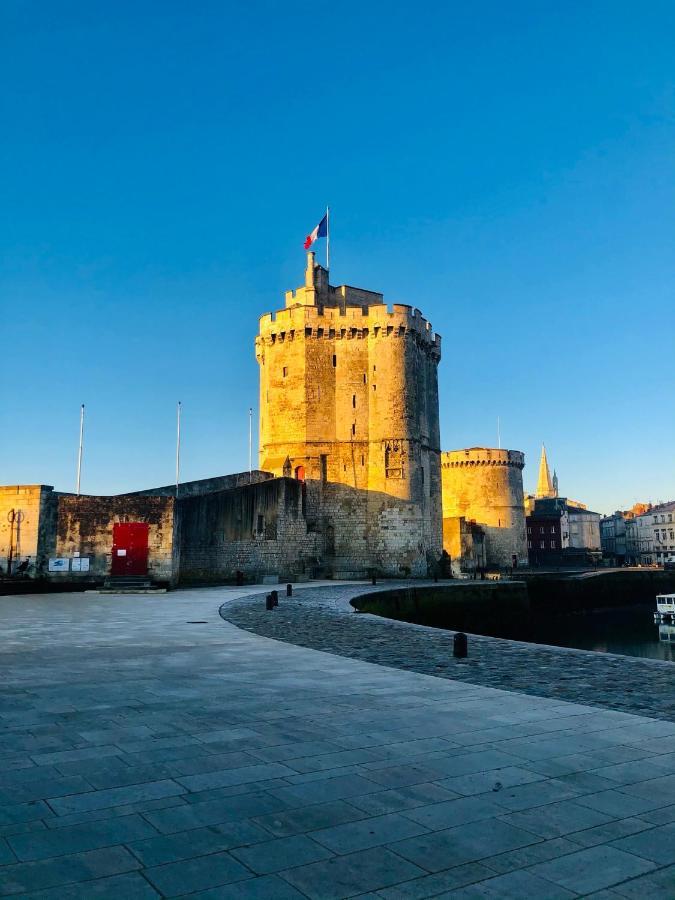 Nuit Insolite Sur Un Voilier Au Coeur De La Rochelle La Rochelle  Exterior photo