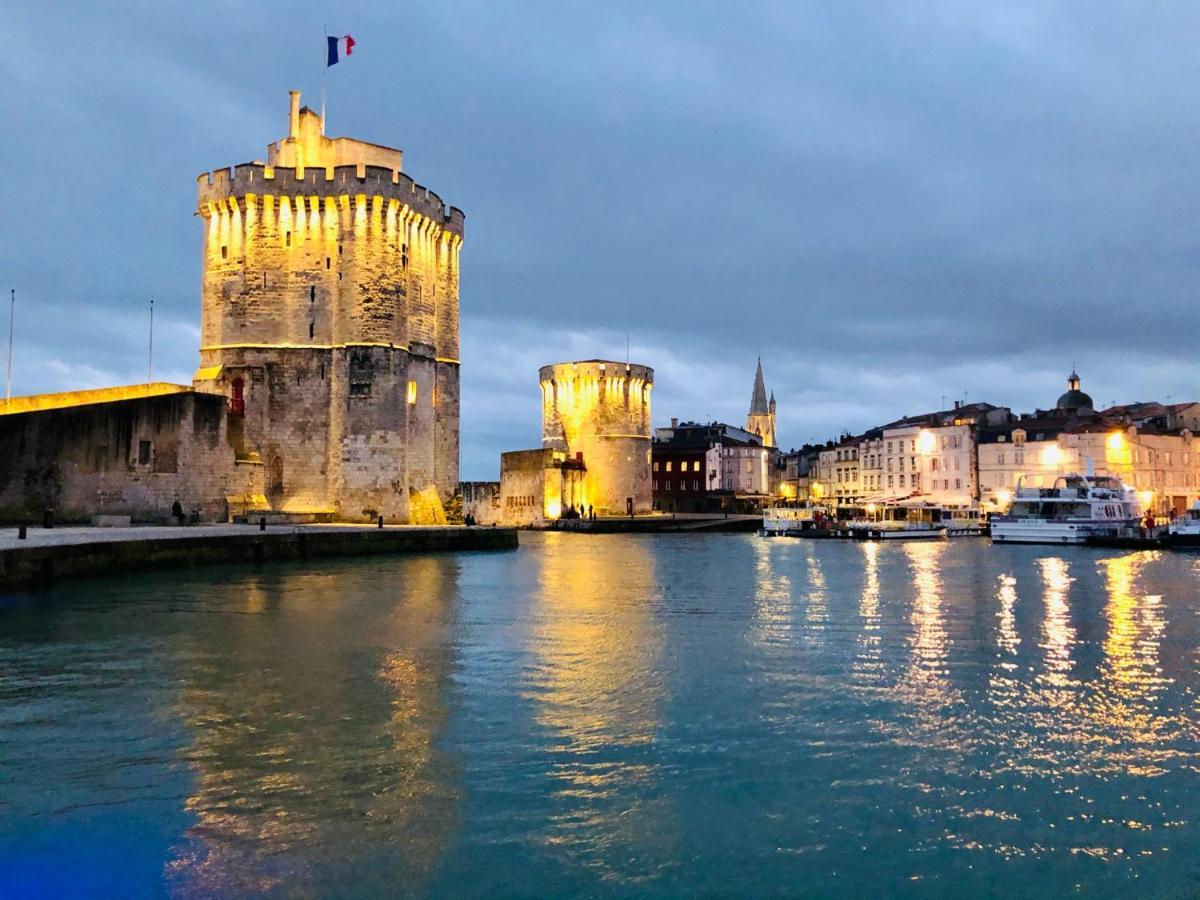 Nuit Insolite Sur Un Voilier Au Coeur De La Rochelle La Rochelle  Exterior photo