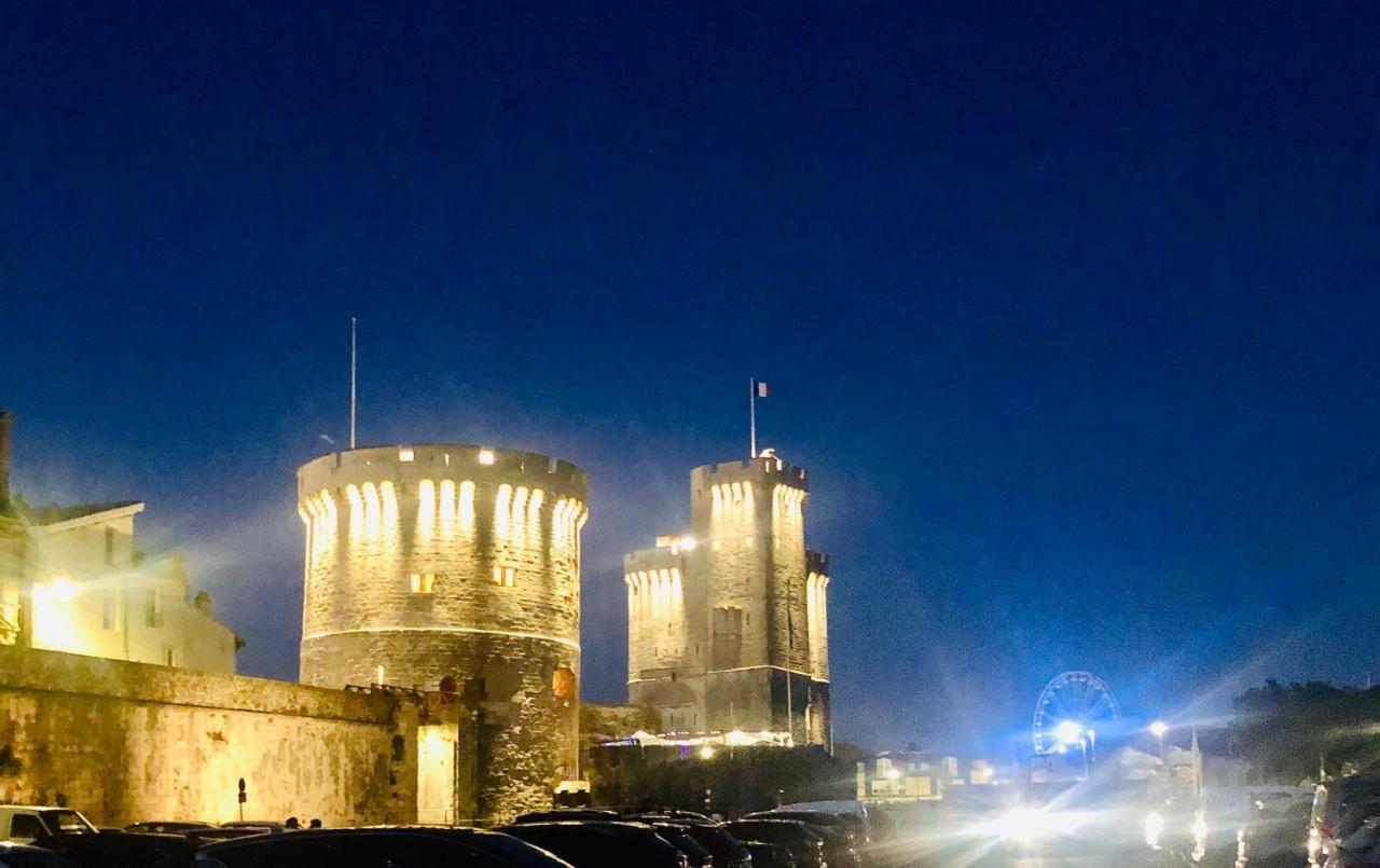 Nuit Insolite Sur Un Voilier Au Coeur De La Rochelle La Rochelle  Exterior photo
