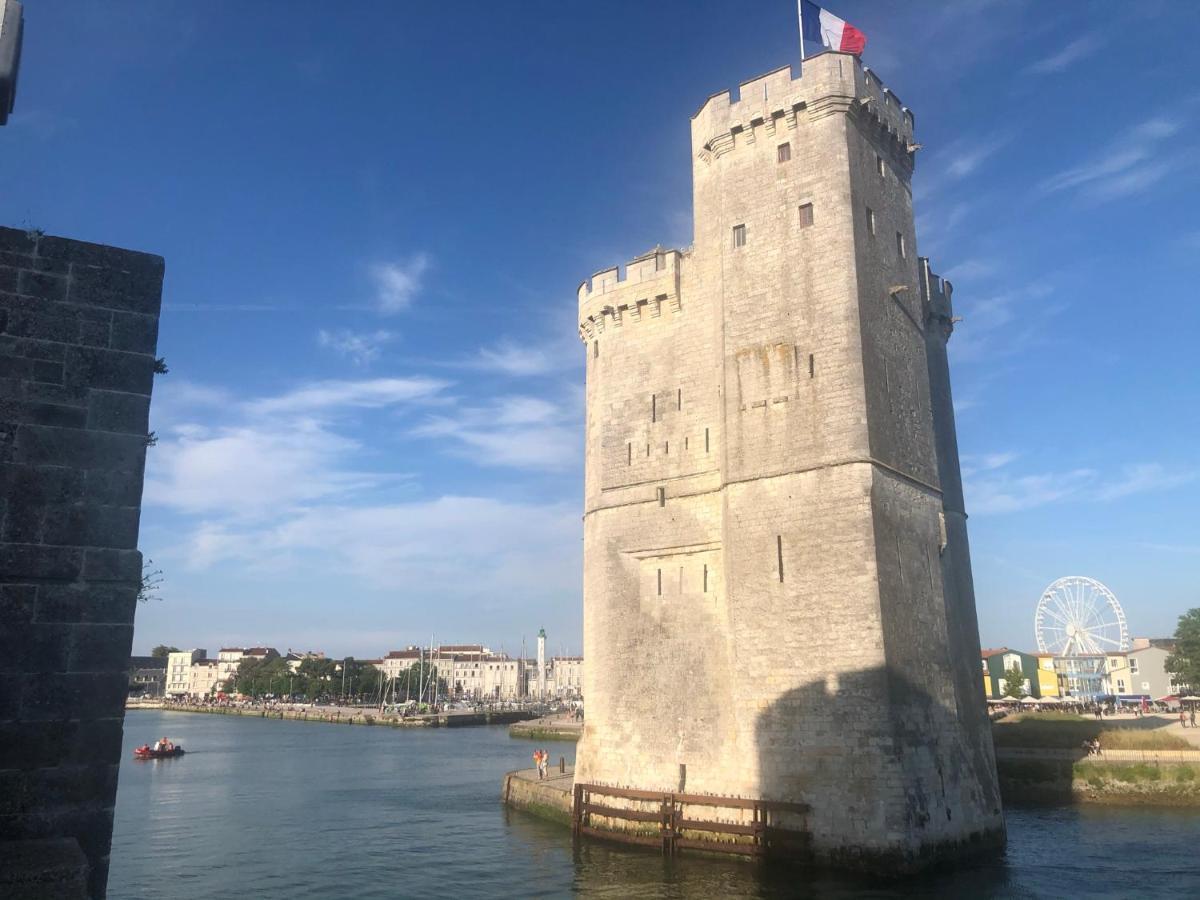 Nuit Insolite Sur Un Voilier Au Coeur De La Rochelle La Rochelle  Exterior photo